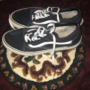 Vans old skool size women:11.5 men’s: 10
